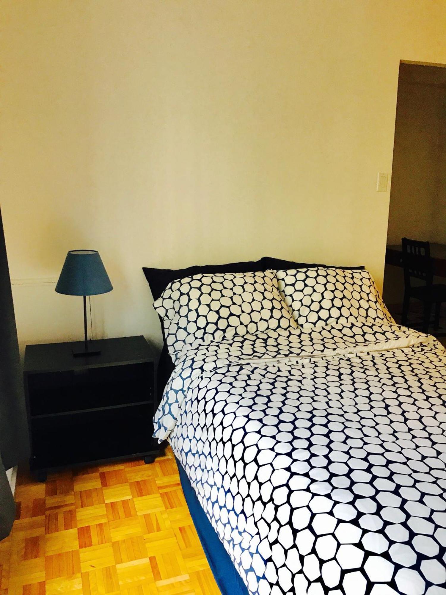 Stylish Montreal Apartment Comfortable Stay In The Golden Square Mile Exterior photo